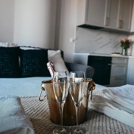 Διαμέρισμα Luna Hanza Tower - Basen, Sauna &