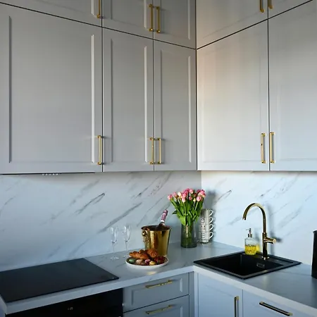 Διαμέρισμα Luna Hanza Tower - Basen, Sauna &