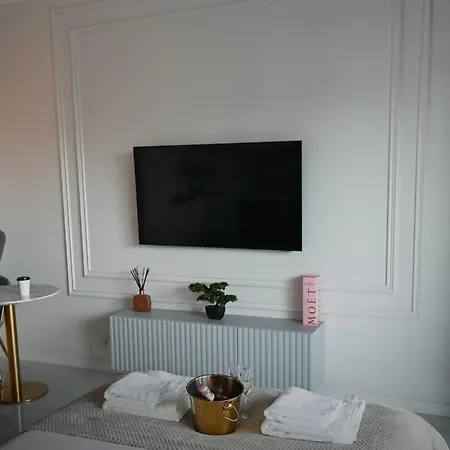 Luna Hanza Tower - Basen, Sauna & Διαμέρισμα Στσέτσιν